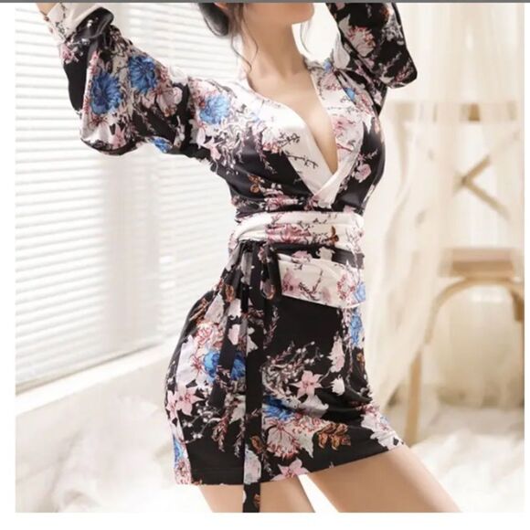 New without Tags Sexy Japanese Style‎ NightDress Size Medium Belt & Panties Set - Picture 1 of 14